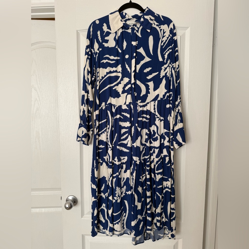 H&M Navy and Cream Floral Blouse